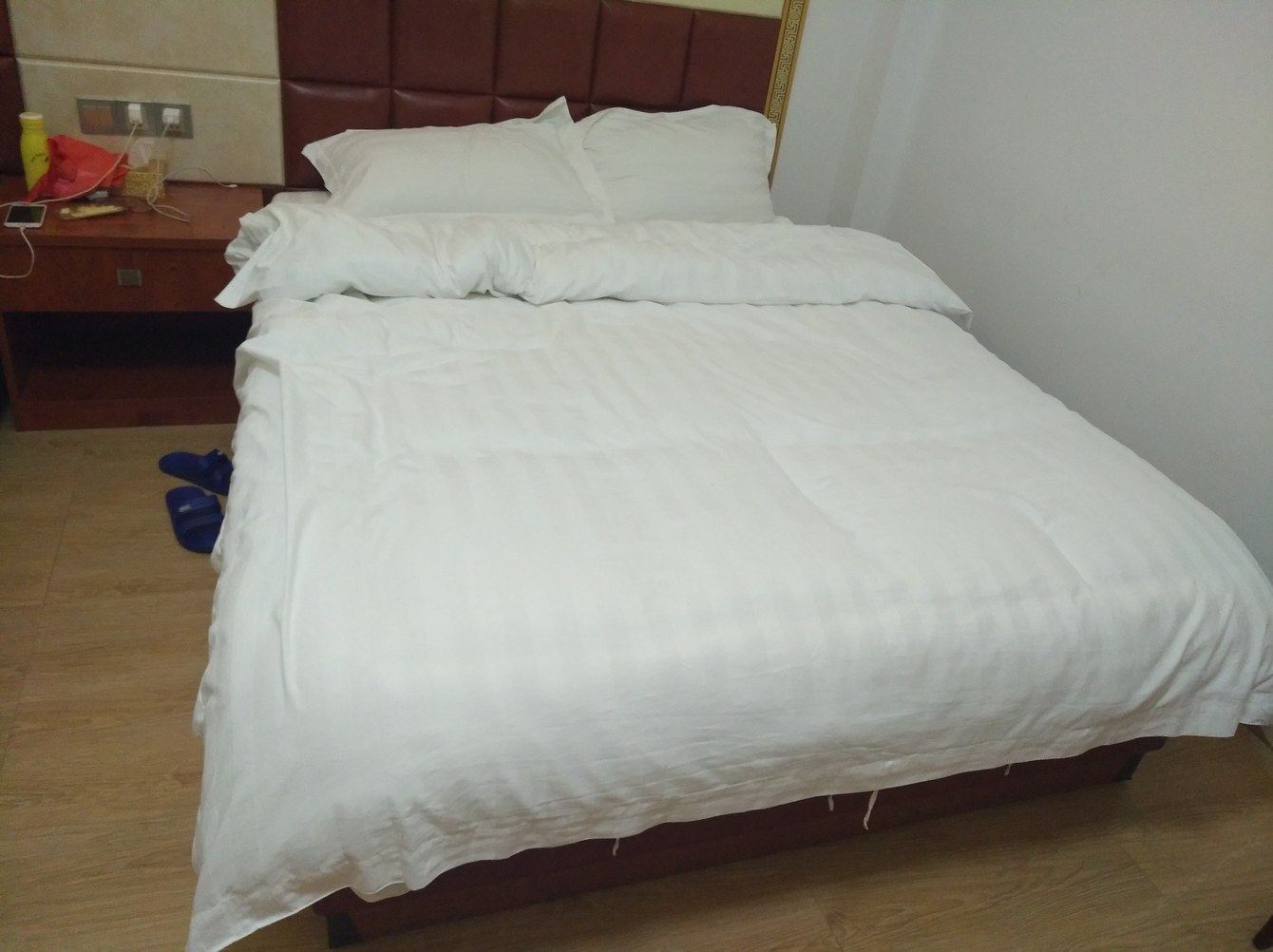 爱巢三室二厅套房