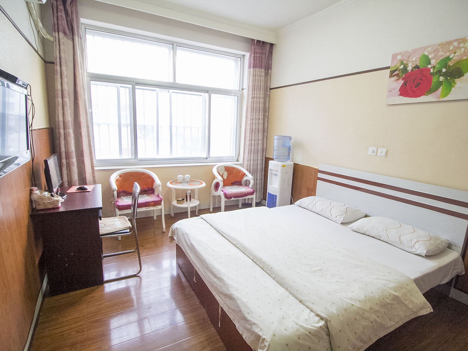 电脑大床房