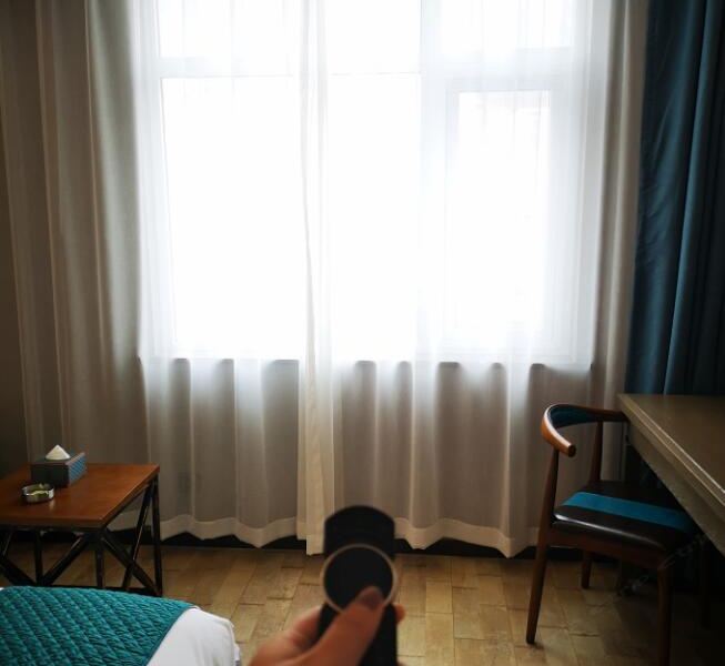 hotelPic