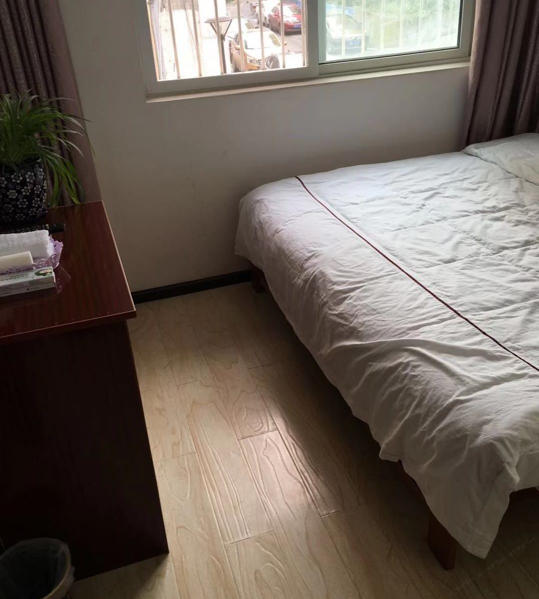 标准大床房