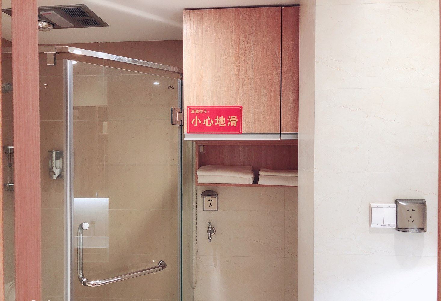 精致圆床