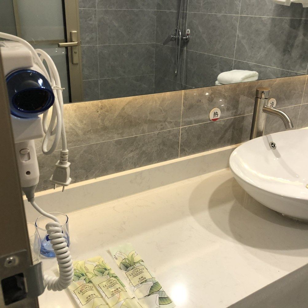 普通大床房