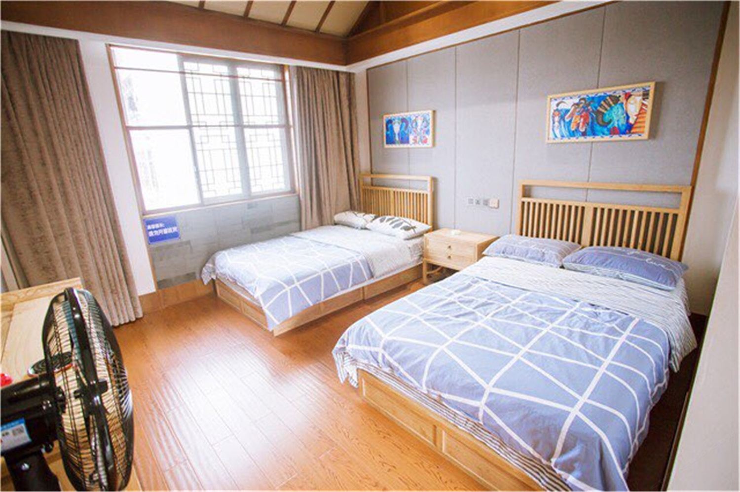 阳光家庭三室一厅套房