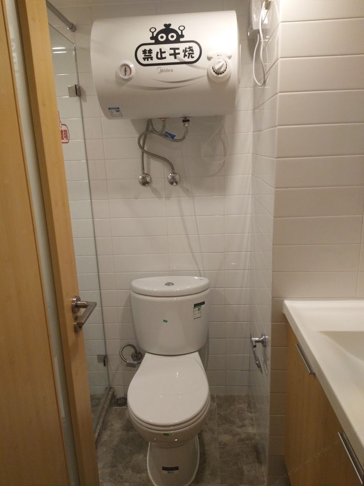 简约一室一厅套房