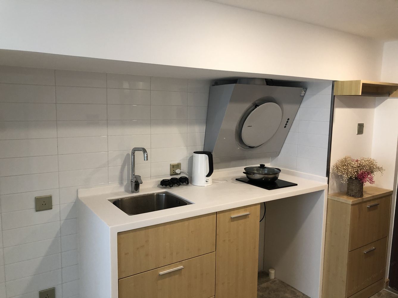 简约一室一厅套房