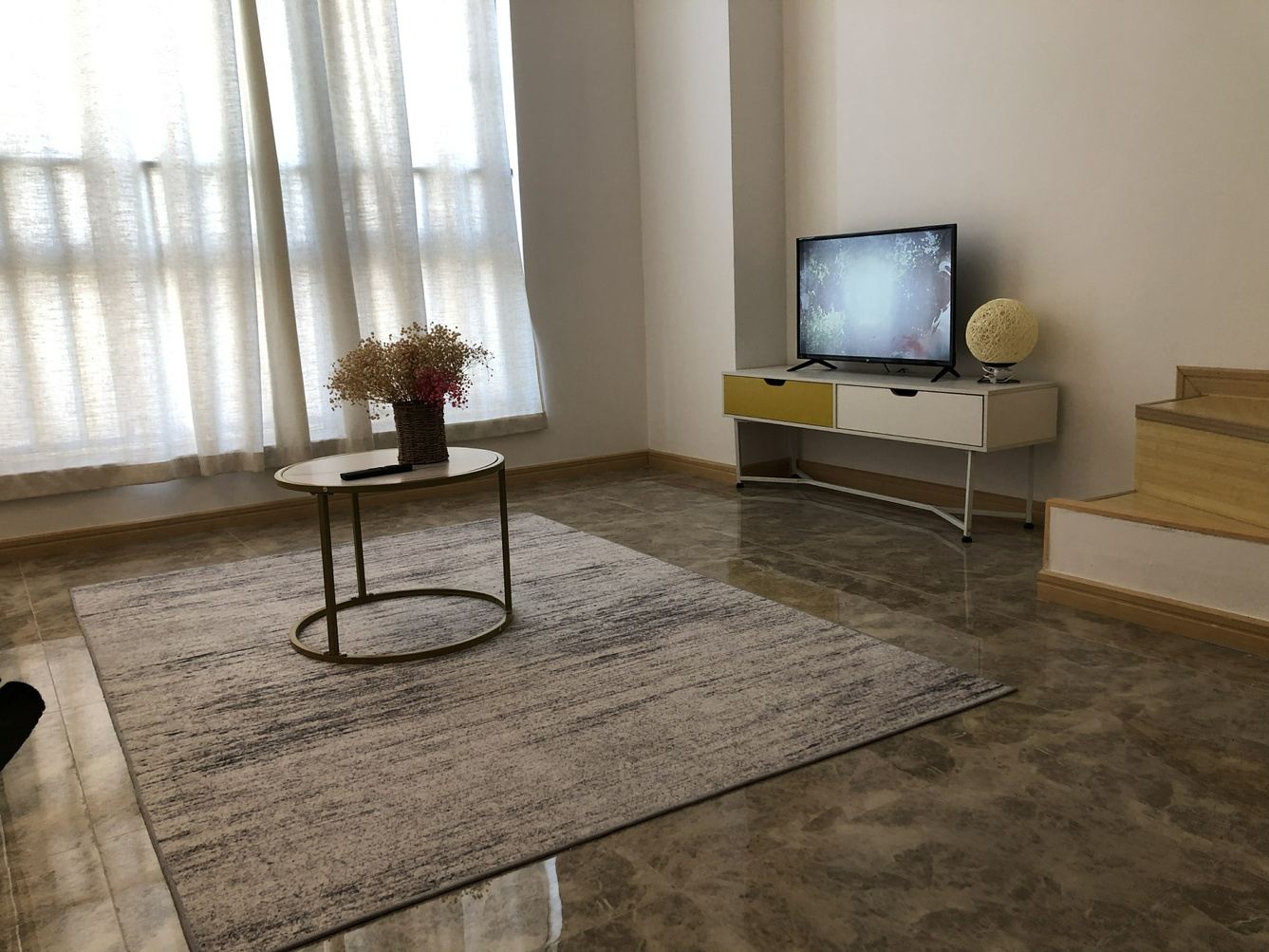 简约一室一厅套房