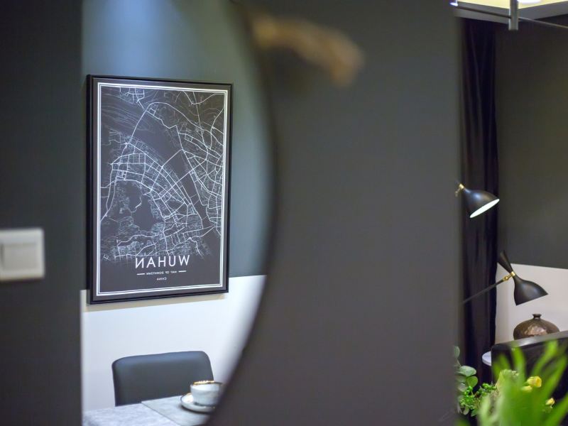 hotelPic