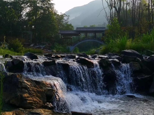 江西宜春汤里森林温泉天度假区+柱峰2日游暖心梦幻汤里,购物纯玩