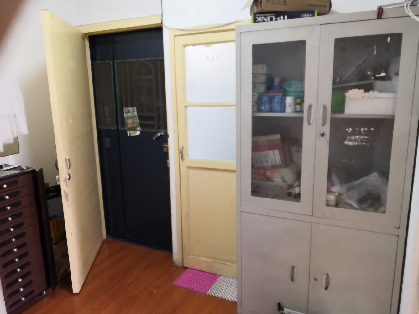 欢乐一室大床房