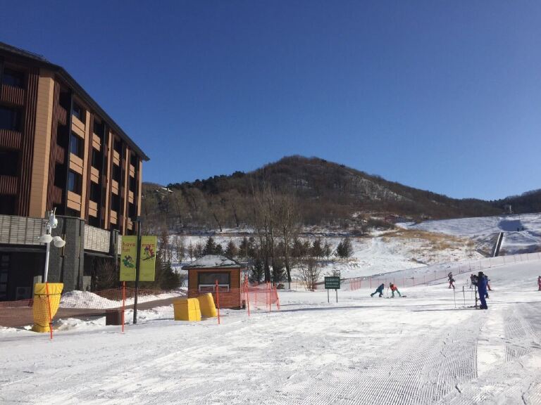 吉林万科松花湖度假区滑雪场公寓