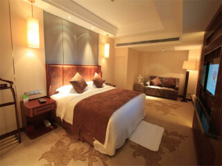 華山旅游團(tuán)報(bào)價(jià)2021_華山旅游一次多少錢(qián)_華山旅游價(jià)格