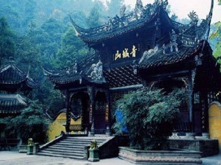 成都旅游跟團多少錢_8月成都旅游_怎么去成都旅游