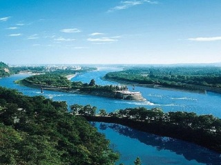 成都旅游跟團多少錢_8月成都旅游_怎么去成都旅游