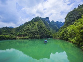 貴州高端品質(zhì)旅游團(tuán)_到貴州旅游多少錢_貴州私人定制旅游
