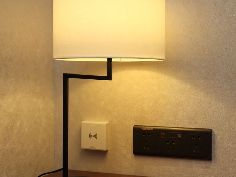 hotelPic