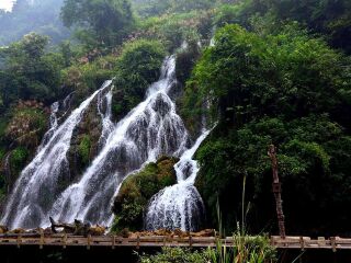 到贵州黄果树六日旅游_贵州黄果树5天跟团旅游_到贵州黄果树游跟团报价