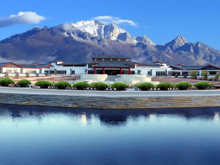 云南麗江游 旅行團(tuán)_云南麗江旅游團(tuán)_云南麗江旅游多少錢一個(gè)人