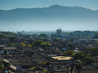 云南香格里拉最佳旅游路線_云南香格里拉游花多少錢_到云南香格里拉旅游報團(tuán)價格