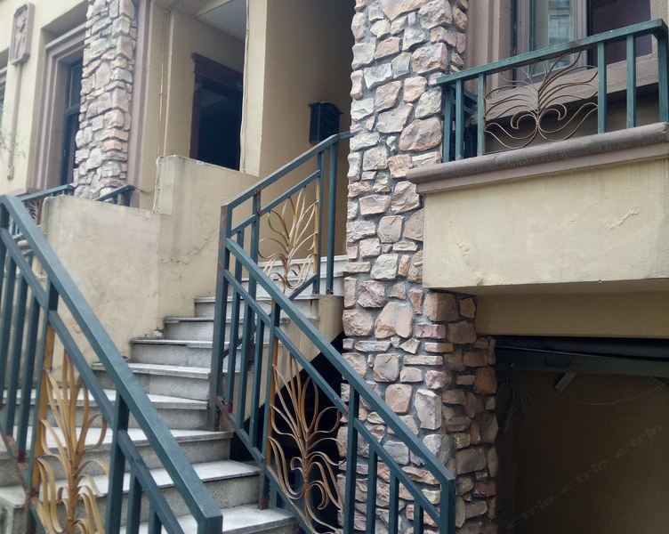 重庆石江全公寓(宝环四路分店)