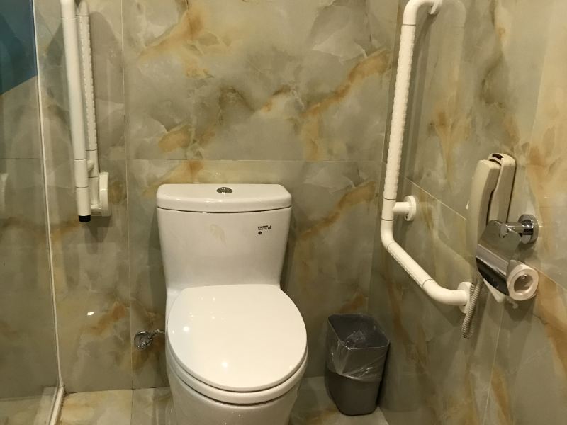 hotelPic