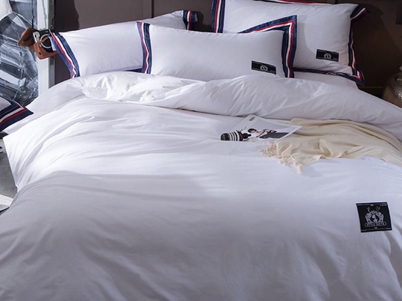hotelPic