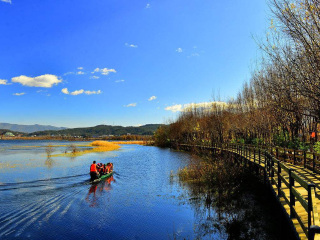 云南香格里拉最佳旅游路線_云南香格里拉游花多少錢_到云南香格里拉旅游報團(tuán)價格