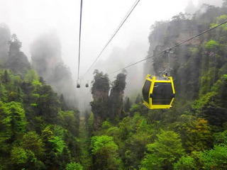 张家界旅游跟团需多少钱_张家界十一旅游团_春节跟团张家界旅游