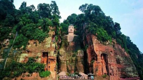 峨眉山2日游人均多少钱_峨眉山金顶图片