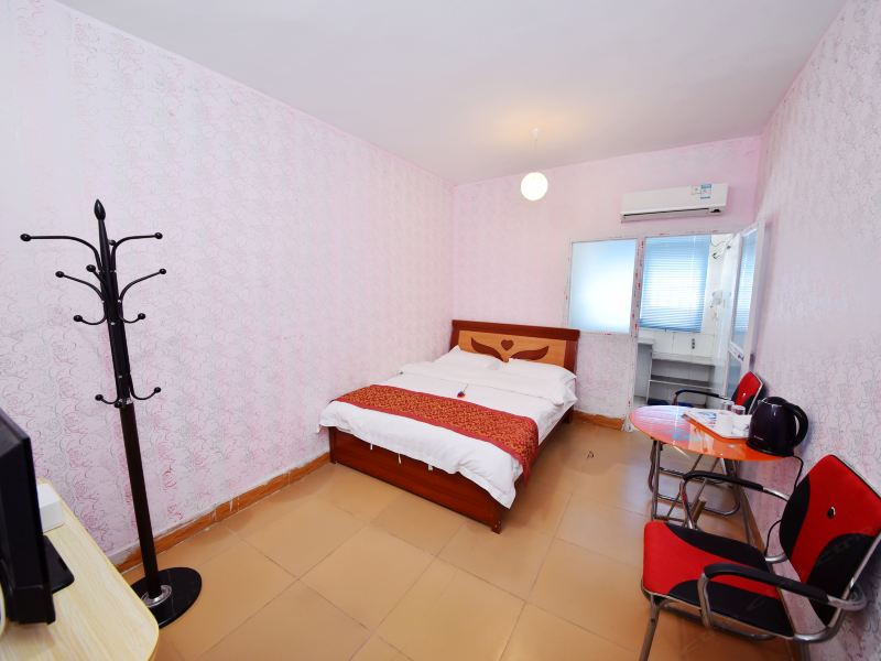 hotelPic