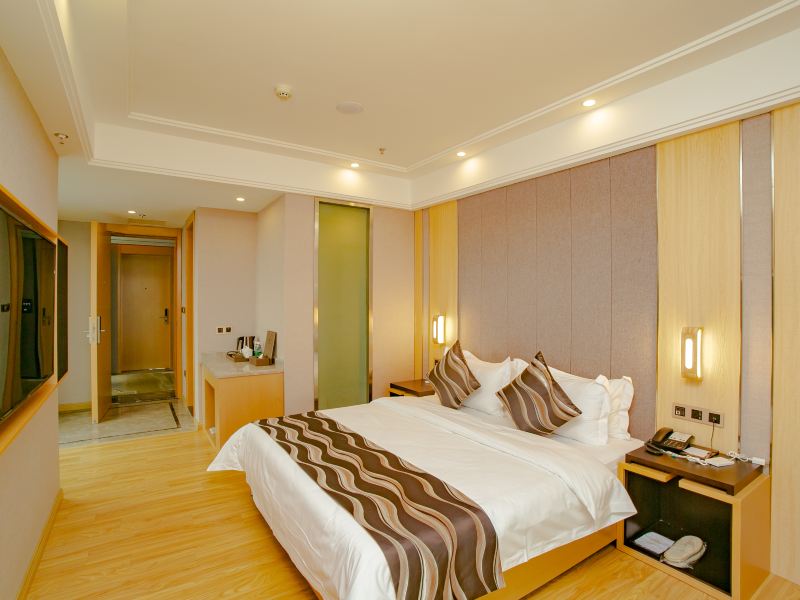 hotelPic