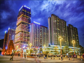 貴州黃果樹瀑布游組團(tuán)_貴州黃果樹瀑布最適合旅游的季節(jié)_2021去貴州黃果樹瀑布跟團(tuán)多少錢