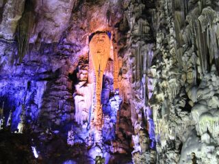 貴州高端品質(zhì)旅游團(tuán)_到貴州旅游多少錢_貴州私人定制旅游