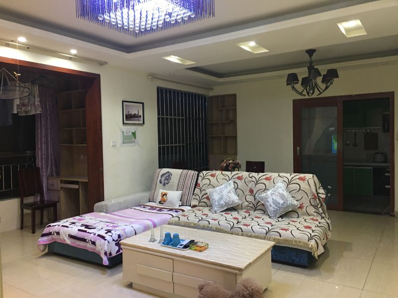 成都蓝色马蹄莲公寓(中胜路西分店)