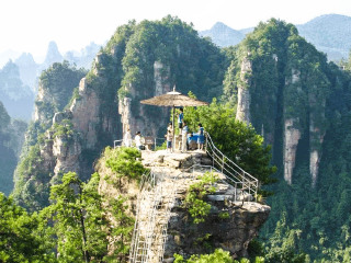 東莞到湖南張家界游_湖南張家界八月份旅游_湖南張家界旅游路線