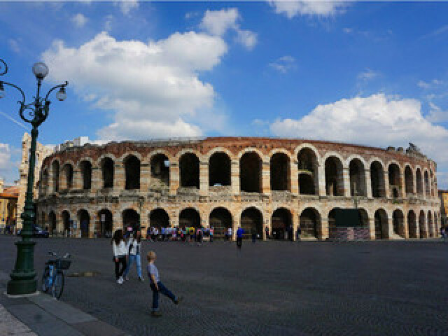 多哈-米兰-加尔达湖-维罗纳-威尼斯-五渔村-比萨