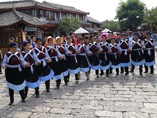 到丽江游跟团报价_深圳至丽江旅游团_去丽江7天游