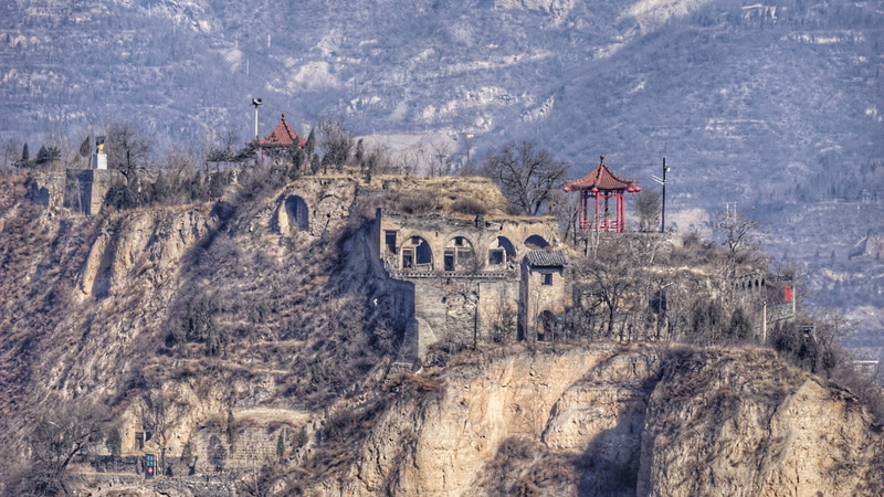 其实题目叫"翻山越岭"也可以,因为不走高速经常