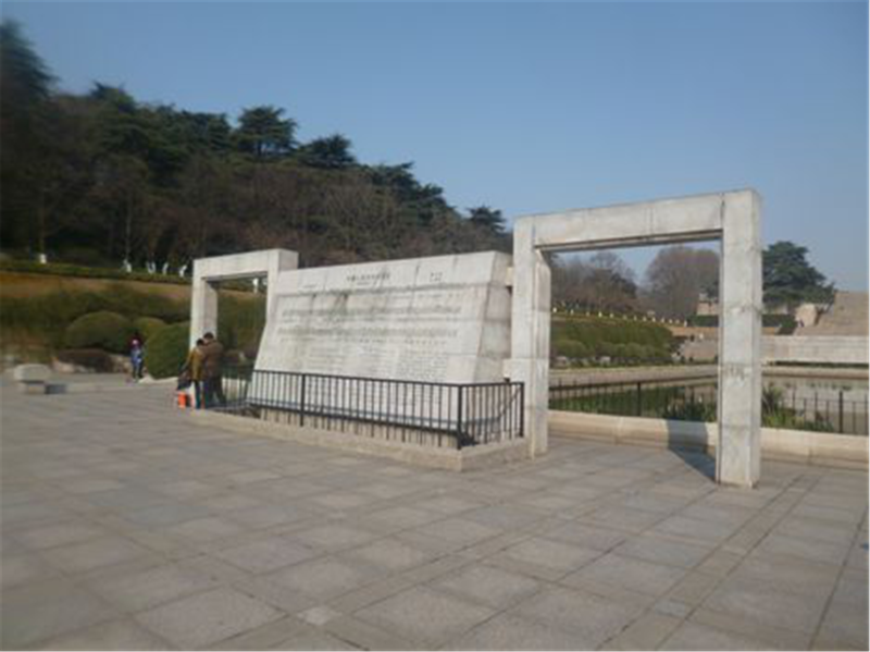 秋枫旅游系列之四十五:南京雨花台(烈士陵园区)