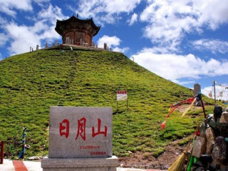 甘肅敦煌旅游價(jià)格_現(xiàn)在到甘肅敦煌旅游多少錢_甘肅敦煌最適合旅游的季節(jié)