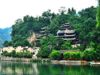 湖南張家界自由行費用_湖南張家界旅游報團價格_2021年湖南張家界旅游團報價