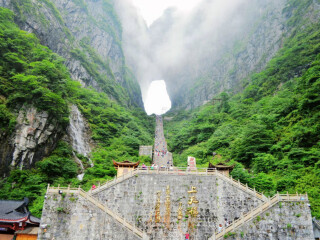 湖南張家界八月份旅游_湖南張家界旅游價格_湖南張家界旅行團旅游報價