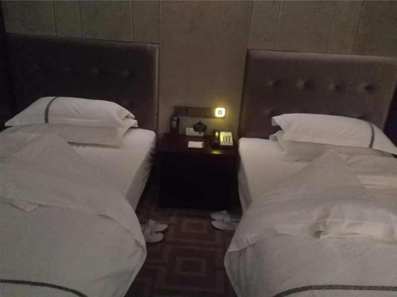 hotelPic