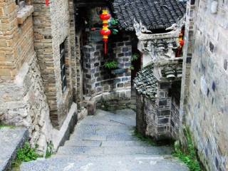 貴州旅游花多少錢_貴州九月旅游_貴州游跟團多少錢