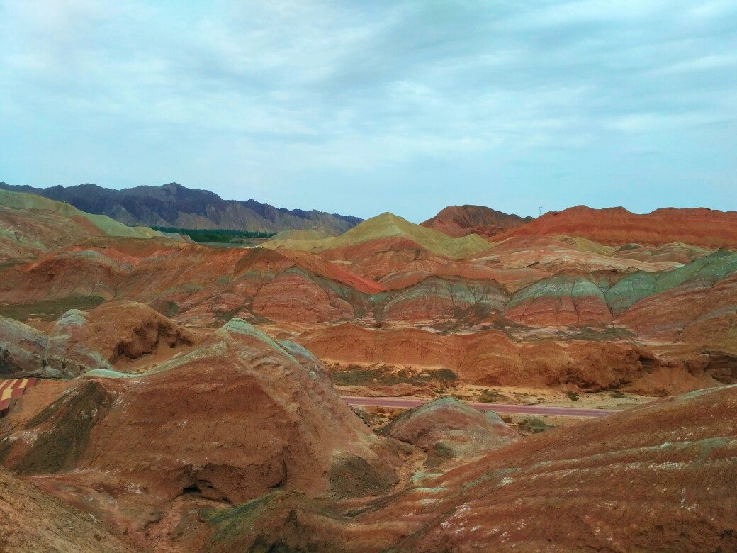 请问西北有什么适合学生毕业旅行的穿越路线,