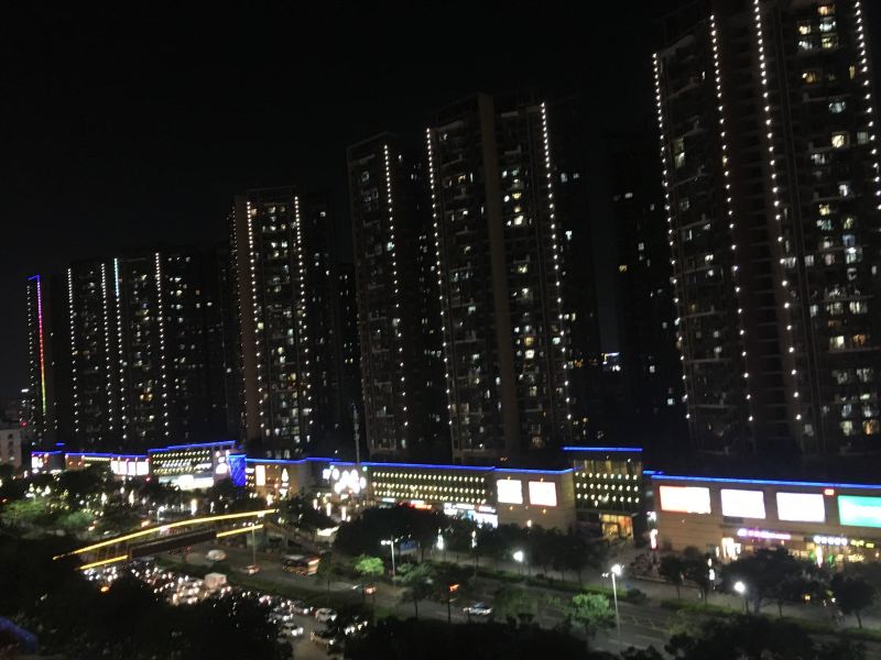 深圳紫霞与致尊宝公寓(乐奇多分店)