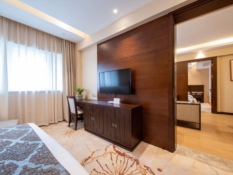 hotelPic