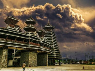 張家界玻璃棧道旅游價格多少_張家界玻璃棧道最適合旅游的季節(jié)_到張家界玻璃棧道旅游報團價格