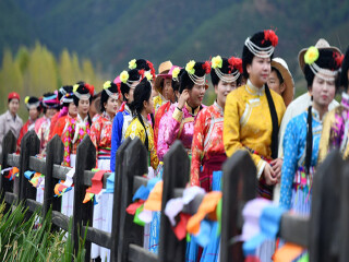 春节跟团云南旅游_至云南跟团旅游_云南旅游报团价格