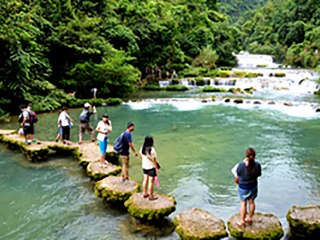 8月到贵州黄果树旅游_报团旅游贵州黄果树_去贵州黄果树跟团游