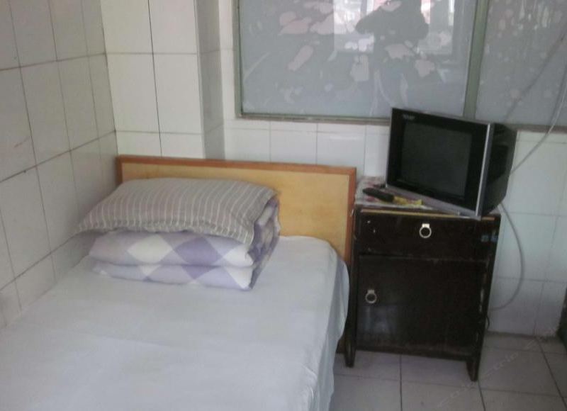 hotelPic